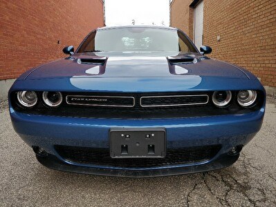 Dodge Challenger SXT AWD