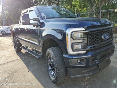 Ford F250 Lariat V8 6.8  l benzine