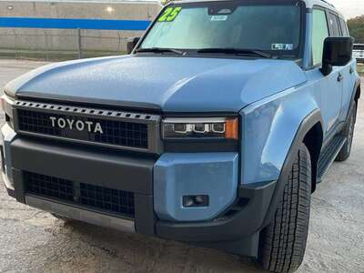 2025 Toyota Land Cruiser Hybrid Premium