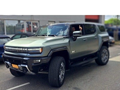 SUV GMC Hummer EV 3X 2024 100 % électrique et 860 chevaux