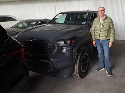 Toyota Tacoma Hybrid Off Road 