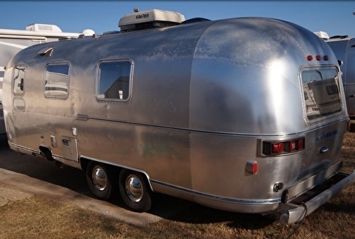 Airstream Caravane Safari 21 pied