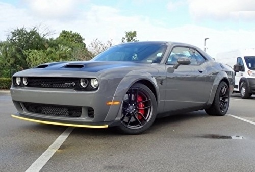 Dodge Challenger SRT8