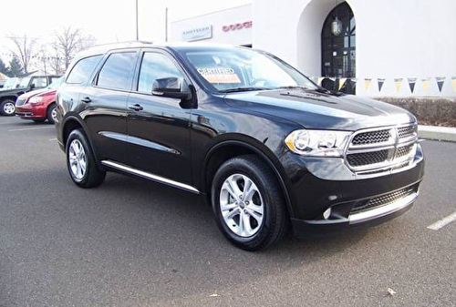 Dodge Durango Crewlux Flex Fuel. Voiture avec 7 places! 