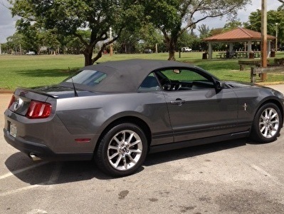 Ford Mustang Convertible