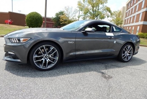 Ford Mustang Convertible GT Premium