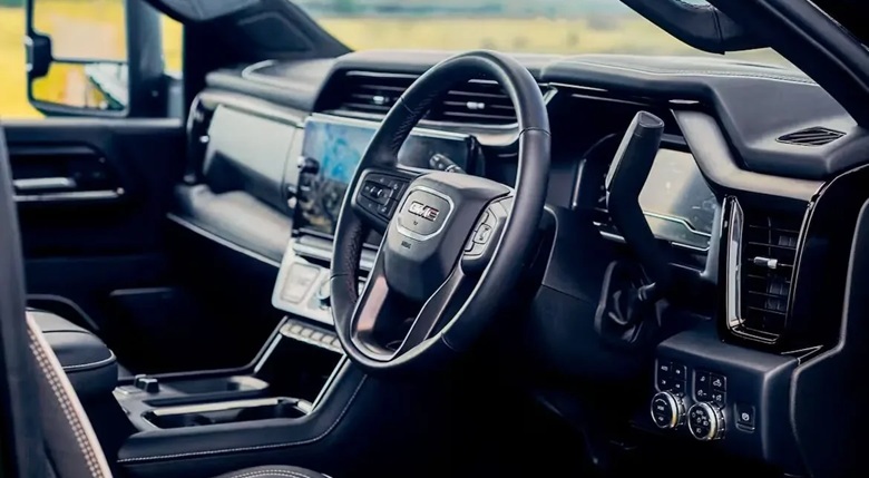 2026%20GMC%20Sierra%202500%20HD%20RHD.jpg